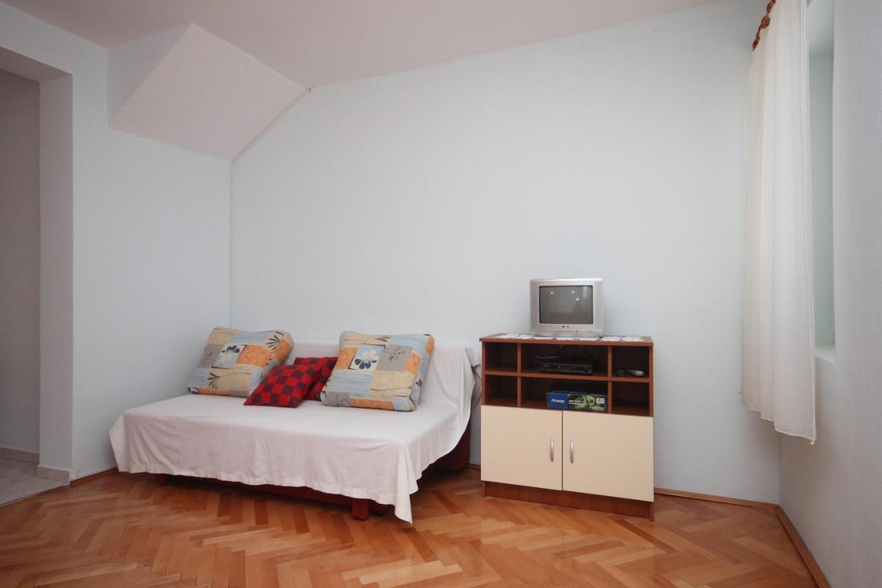 Apartments With A Parking Space Tkon, Pasman - 6216 Exterior photo